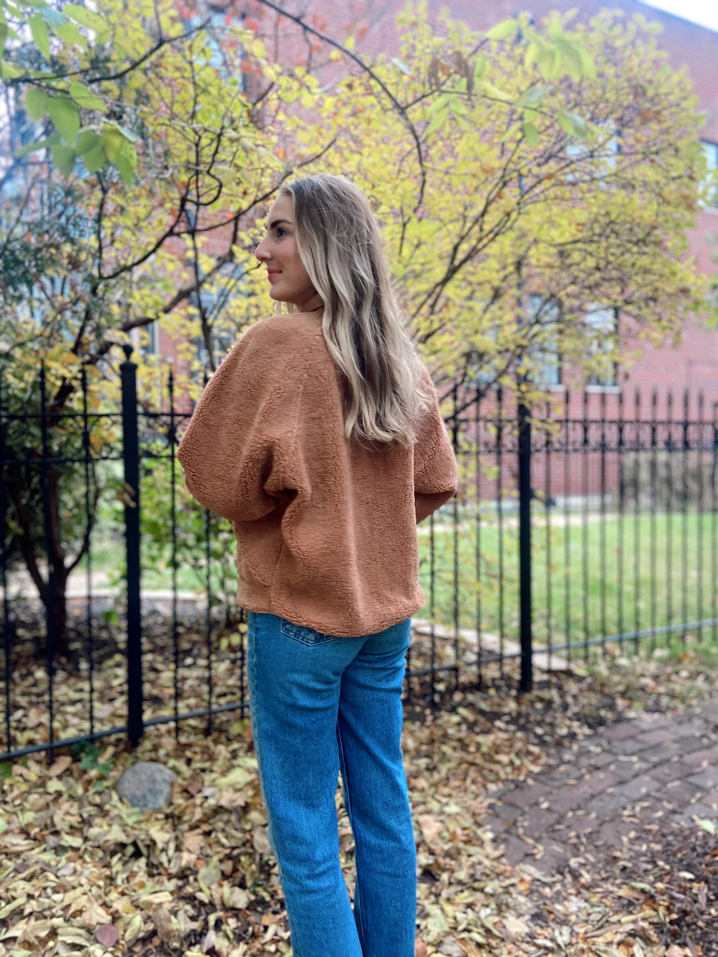 Weekender Jacket - Camel